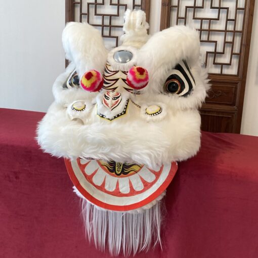 Liondance white