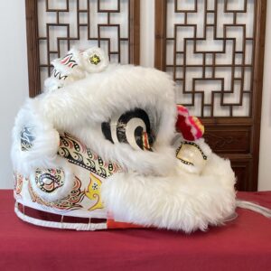 Liondance white